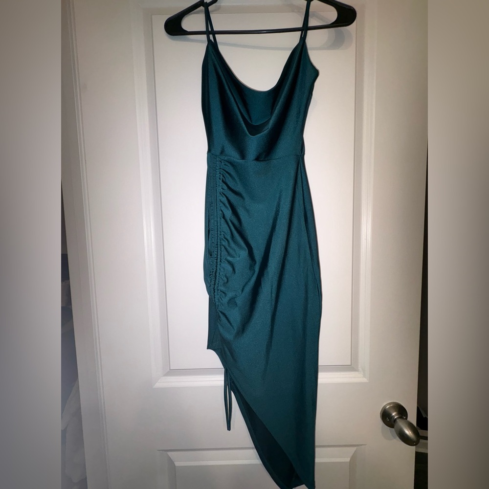 Satin green dresss